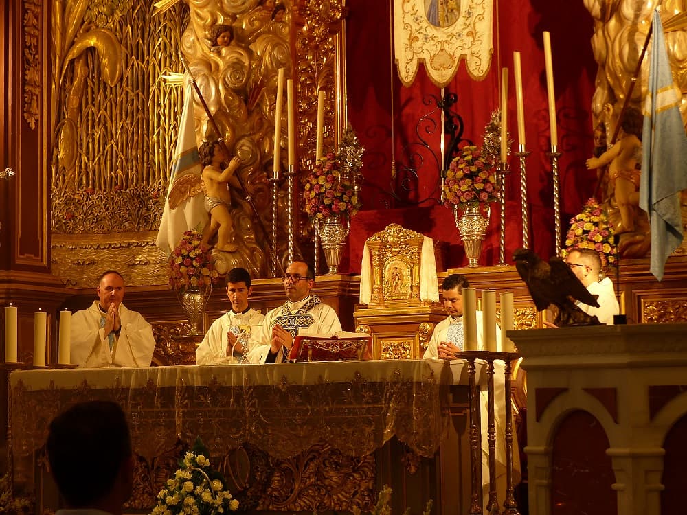 SOLEMNE FUNCIÓN PRINCIPAL DE INSTITUTO DE LA REAL HERMANDAD DE LA VIRGEN
