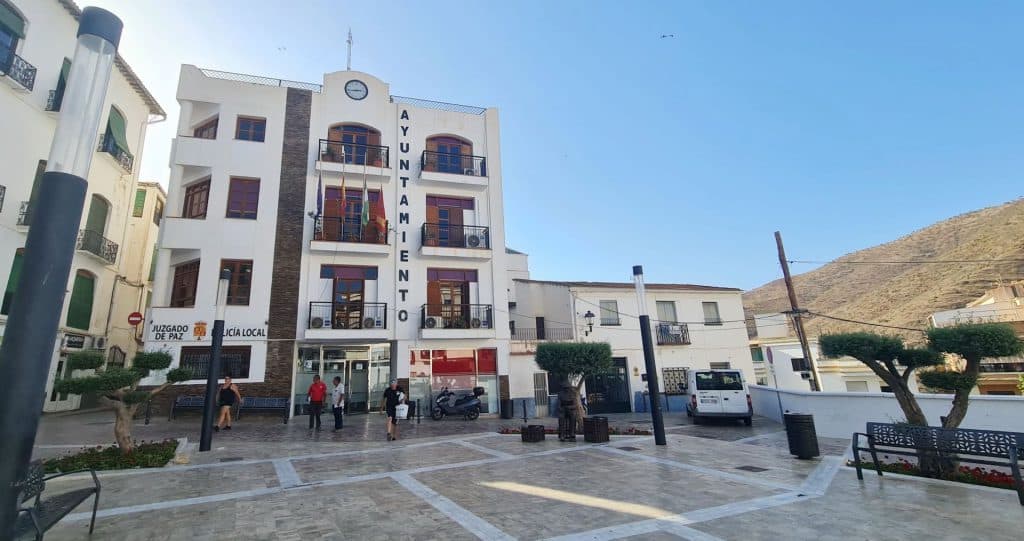 Tres días de luto oficial en Albuñol por el fallecimiento de un menor de 7 años
