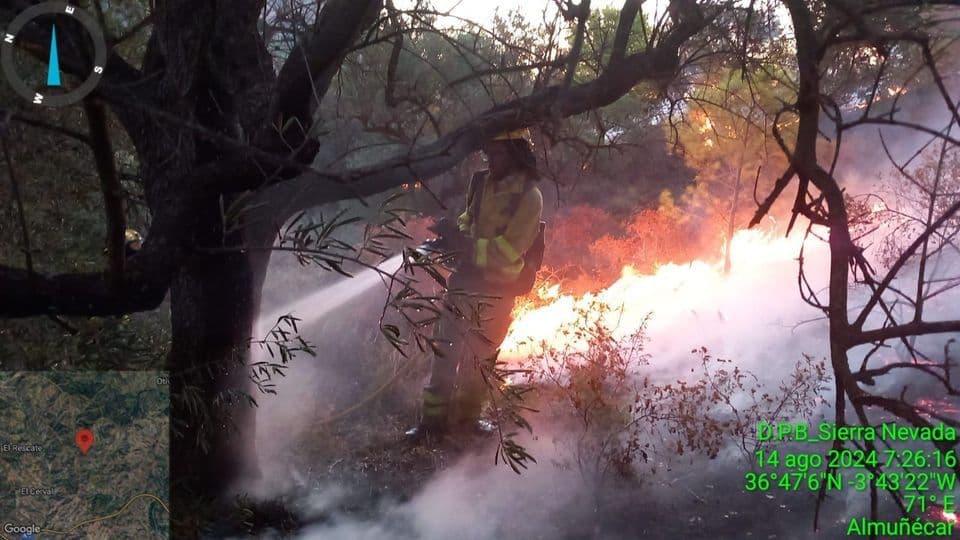 El incendio de Almuñécar ha arrasado 600 hectáreas, no está extinguido aún y el alcalde sexitano agradece el trabajo de todas las personas que luchan contra las llamas