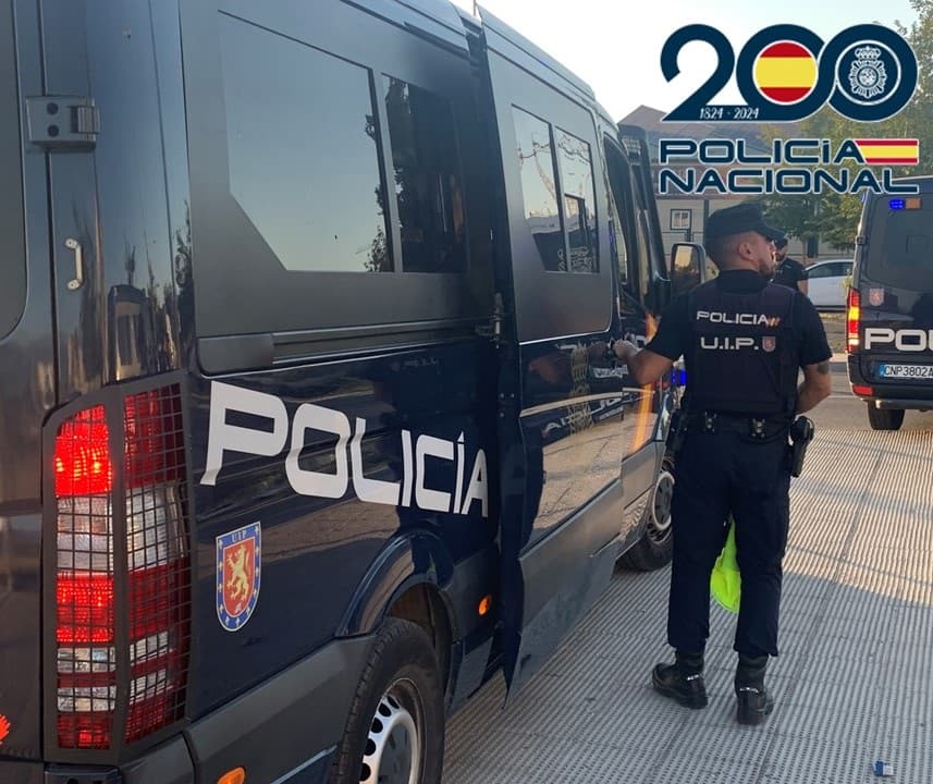 La Policía Nacional ha detenido en Granada a dos individuos frustrando un robo en un instituto
