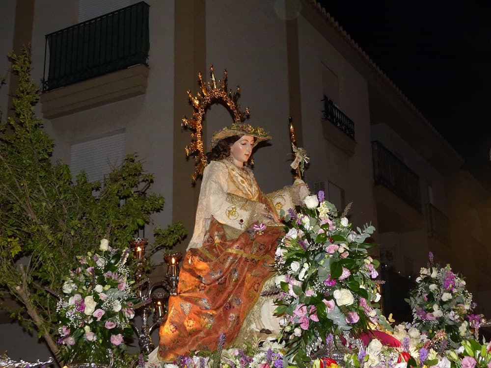 EL BARRIO DE CAPUCHINOS CELEBRA FESTEJOS EN HONOR A LA DIVINA  PASTORA