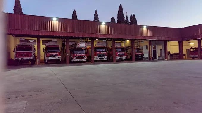 Muere un hombre de 60 años y resulta herida una mujer por quemaduras en el incendio de un piso en Córdoba
