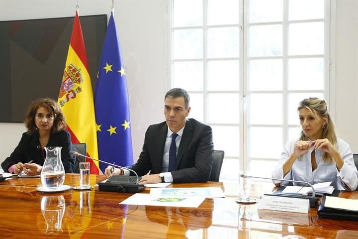 El Gobierno de España decreta tres días de luto oficial por las consecuencias de la DANA
