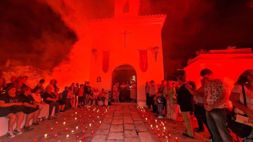 Luz para la Virgen de las Angustias de Motril