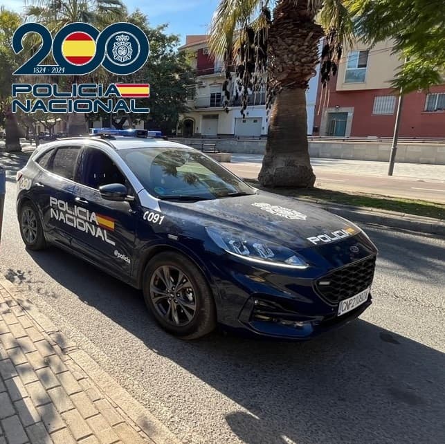 Detenido en Granada un antiguo empleado por haber estafado presuntamente más de 1.500 euros con recargas de telefonía