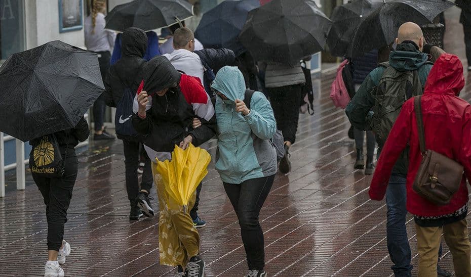 Activado el aviso rojo por lluvias en Almería: Valle del Almanzora y Los Vélez, Nacimiento y Campo de Tabernas donde se ha enviado un mensaje masivo de información a la población afectada