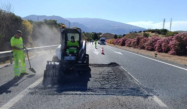 Transportes licita por 24,6 millones de euros el contrato para conservar 273 km de carreteras en Granada