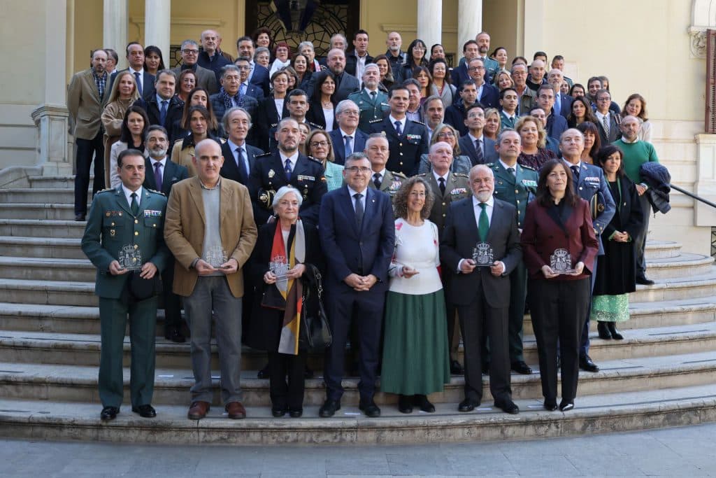 Montilla destaca la vigencia y el carácter integrador de la Constitución en la conmemoración de su 46 Aniversario