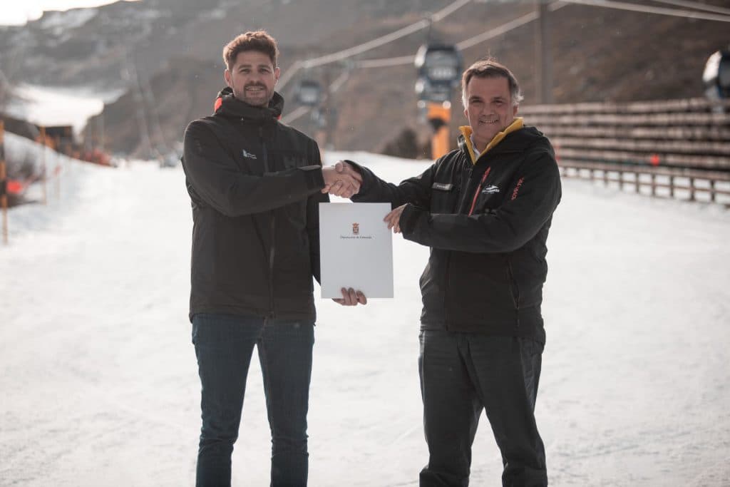 Diputación amplía el número de municipios granadinos que se podrán beneficiar de la campaña de esquí 2024-2025 en Sierra Nevada