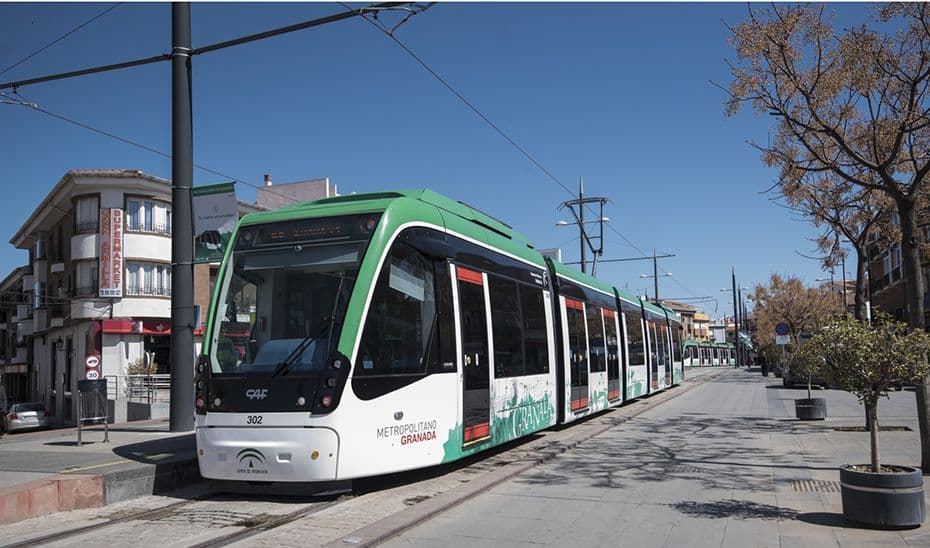 Suspendido el servicio de Metro de Granada por una caída general de todos los sistemas de comunicación