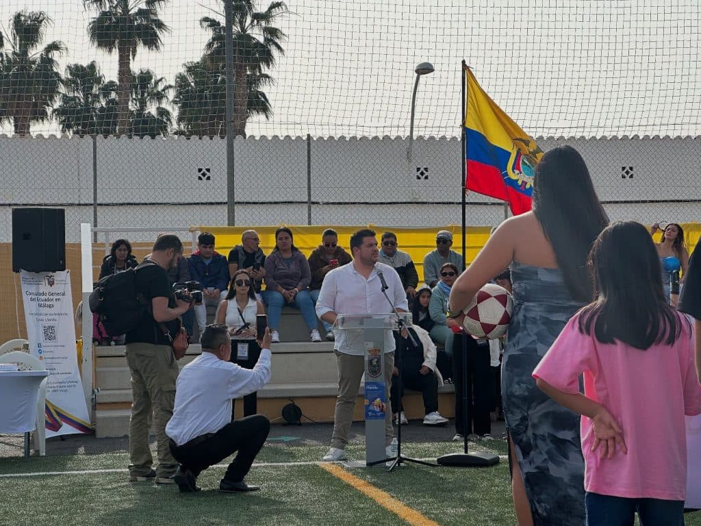 La ELA de Carchuna – Calahonda celebra junto a toda la comunidad Ecuatoriana de Andalucía, el 25 aniversario de su migración en España