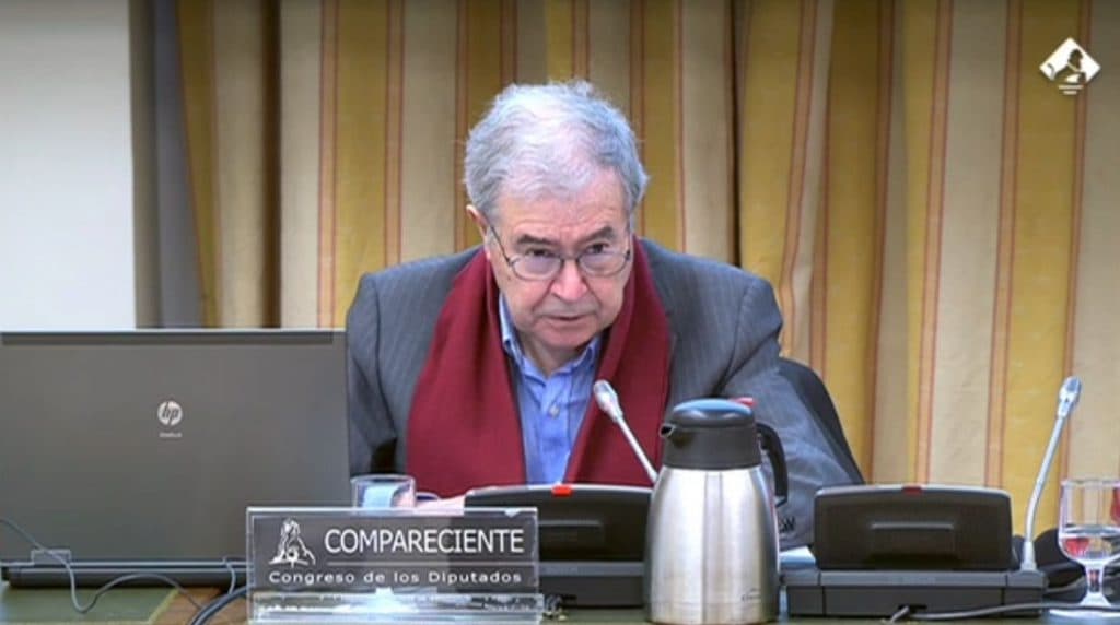 El motrileño Julio Rodríguez López, Doctor en Ciencias Económicas y expresidente del Banco Hipotecario, participa en la Comisión de Vivienda y Agenda Urbana en el Congreso de los Diputados