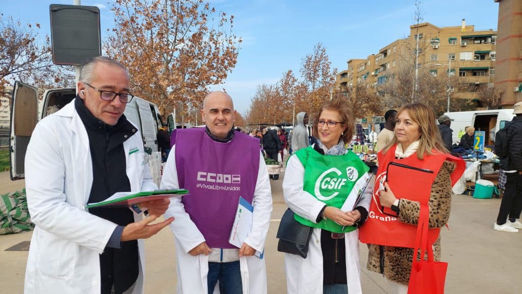CCOO, CSIF, SATSE y UGT continúan su campaña «en defensa de la sanidad pública con más de 1.500 firmas recogidas durante la pasada semana entre la ciudadanía»