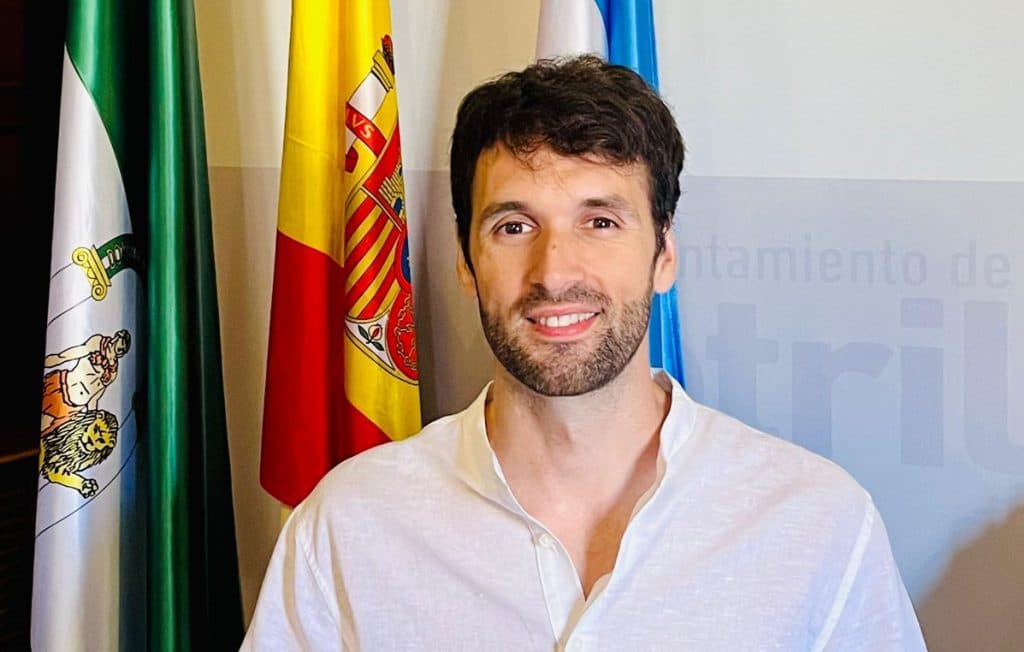 El concejal socialista motrileño, Daniel Rodríguez, presentará una moción en «Defensa de la Universidad de Granada en nombre de las Juventudes Socialistas de la provincia»