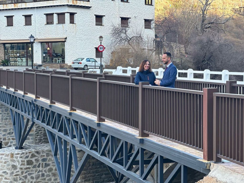 La Junta culmina la construcción de dos pasarelas para el acceso seguro a pie o en bicicleta a Trevélez