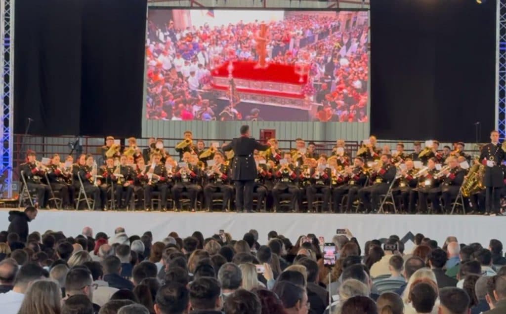 ‘Vísperas Cofrades’ se estrena en Atarfe con bandas de toda Andalucía y más de 2.500 espectadores