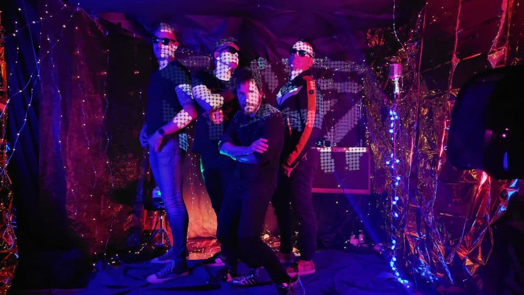 Siameses lanza ‘Sabotaje Emocional’, adelanto de su próximo disco «Lo nuestro»