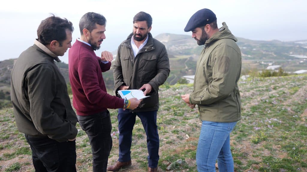 VOX: «Gobierno y Junta deben iniciar los estudios de las conexiones por tren a Motril y al Aeropuerto de Granada”