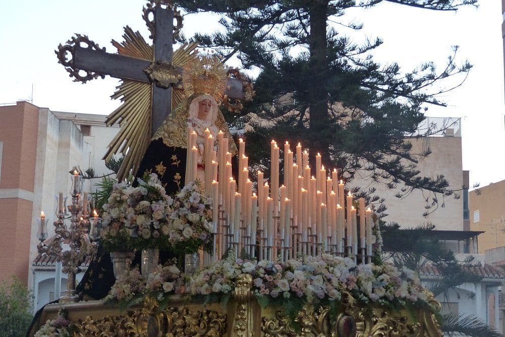 Apadrinadas todas las velas de la candelería de Ntra. Sra. de la Soledad de Motril