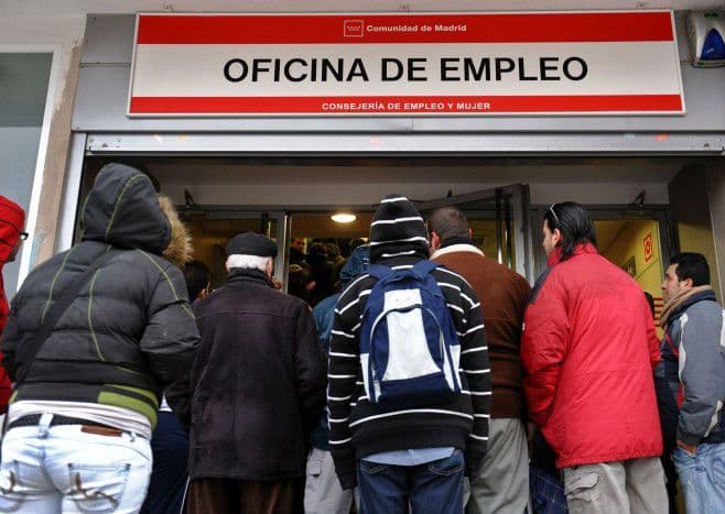 En febrero baja el paro en Granada en 29 personas hasta situar la cifra de desempleados en 71.978