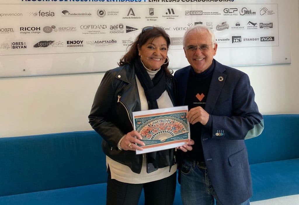 Charo Reina, embajadora de StopEdadismo, visita la Fundación Juan Cruzado