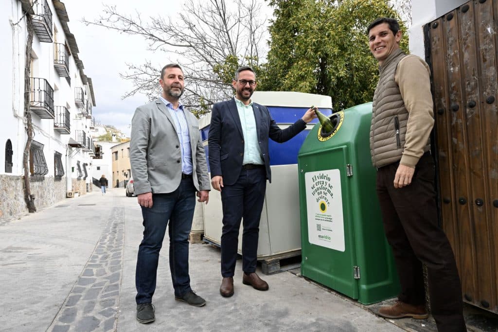 Diputación instalará 23 cubrecubos para facilitar el reciclaje de vidrio en zonas de difícil acceso de 5 municipios