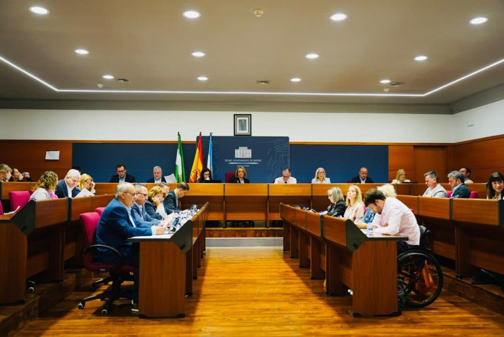 El Pleno del Ayuntamiento de Motril aprueba conceder la distinción municipal a Antonio Castilla Alcaide y Manuel Molina Martín