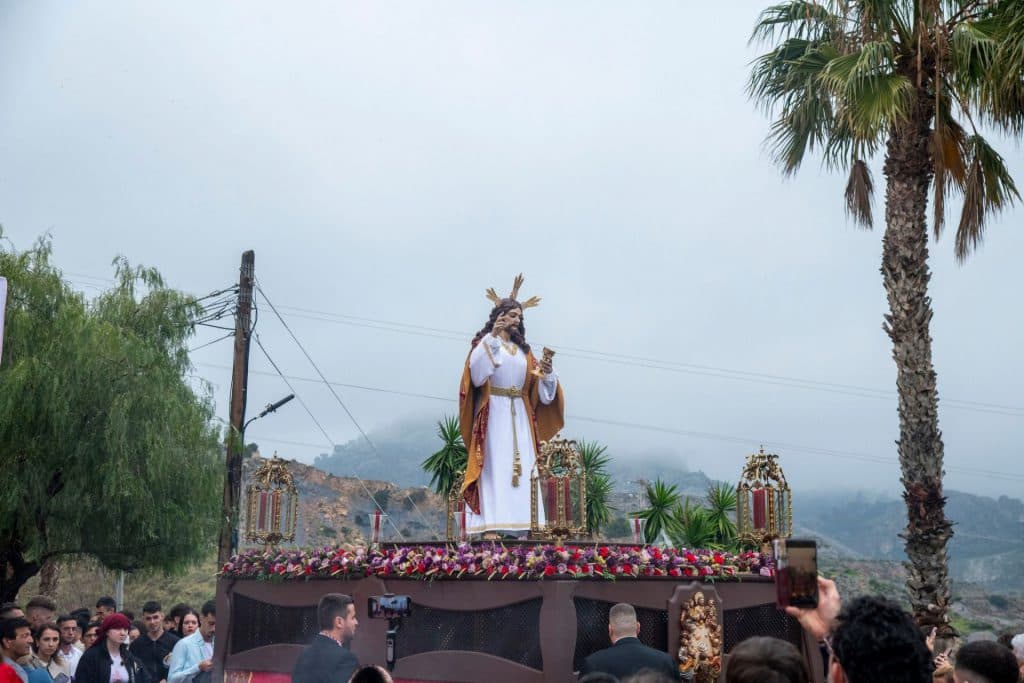 SABADO DE PASIÓN: EL CRISTO DE LA FE REMEMORA EN LA CALLE LA ULTIMA CENA DEL SEÑOR