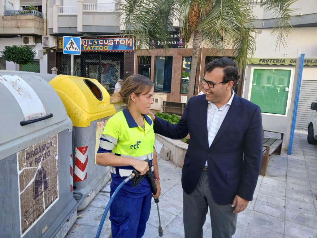 Juan F. Hernández: «Motril experimenta un gran cambio en el primer mes de funcionamiento del nuevo servicio de limpieza»