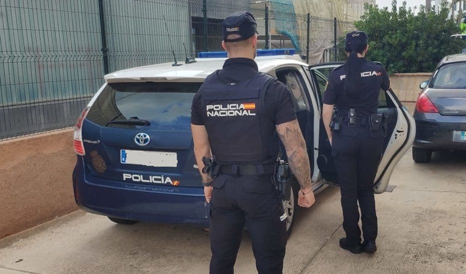 Fallece un menor de 2 años tras ser localizado en el interior de un vehículo en Linares