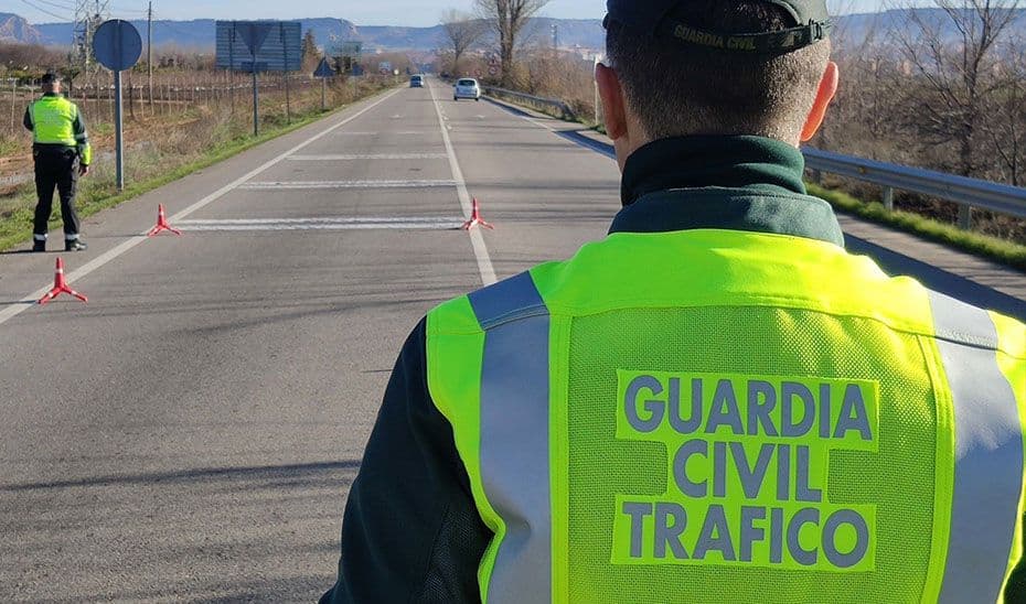 Fallece un varón de 44 años al salirse su coche de la carretera en Alhama de Granada