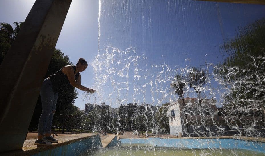 El 1-1-2 insiste en mantener una correcta hidratación ante una nueva jornada marcada por el calor