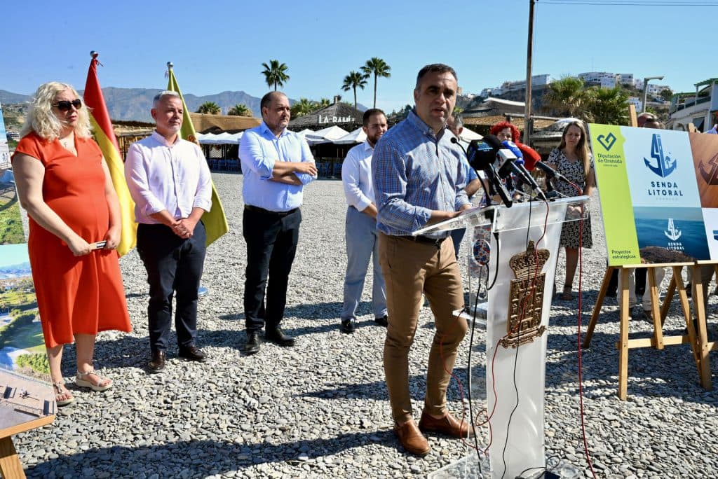 Presentada la identidad visual de la Senda del Litoral y su segundo tramo, que atravesará Salobreña