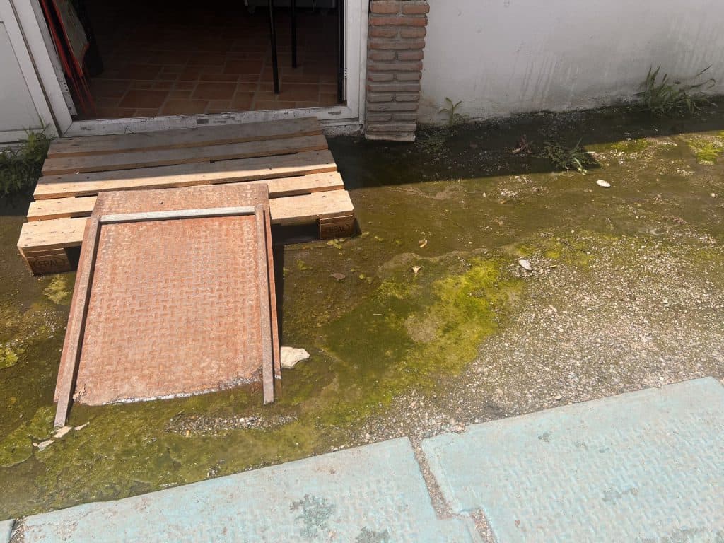 Convergencia Andaluza denuncia un posible vertido de aguas residuales en la playa del Tesorillo