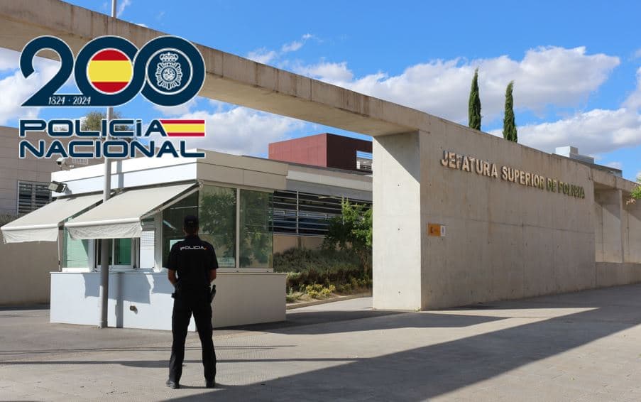 Detenido en Granada por robar el móvil y una cadena a una chica de 13 años