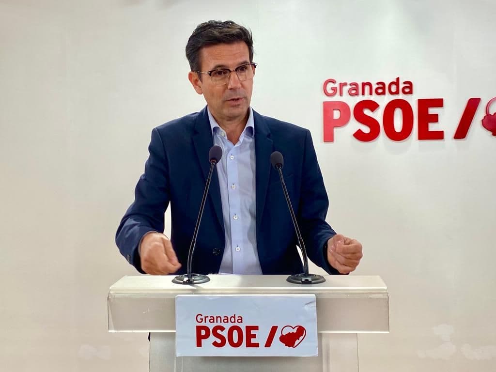 El PSOE reprocha a la Diputación que Moreno Bonilla le cobre 9,2 millones por el Banco de España, “un edificio público que ya es de los granadinos”