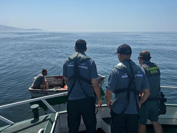 La Guardia Civil realiza patrullas mixtas con gendarmes marroquíes en la Costa de Granada