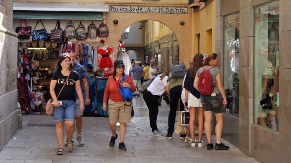 Esta es la advertencia de la Guardia Civil de Granada a las personas que compran en comercios