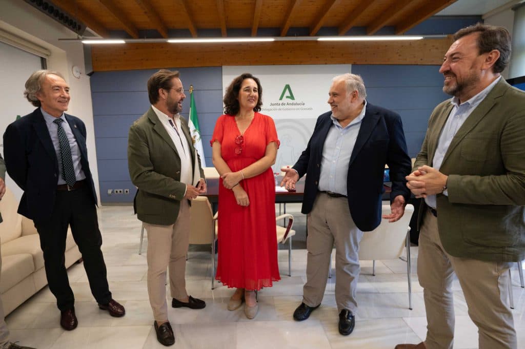 La Junta elogia los proyectos de empleo, salud e inclusión social que Cruz Roja desarrolla en la provincia