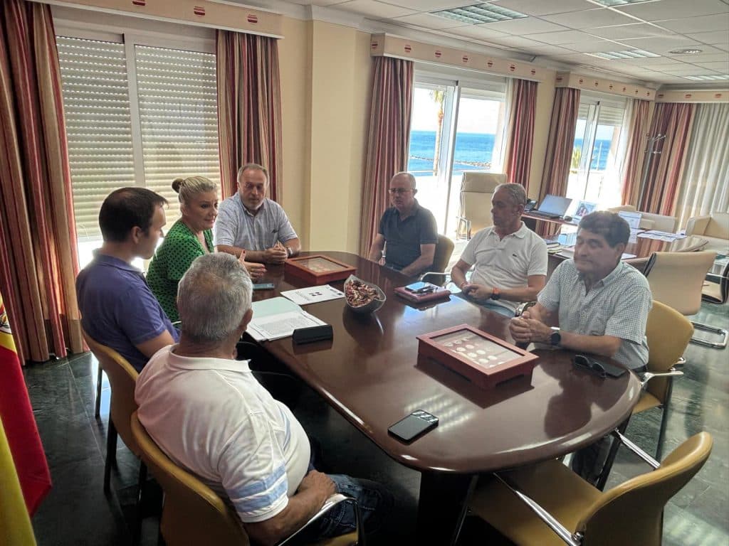 Reunión con las comunidades de regantes para presentar proyectos para las ayudas del Plan Parra