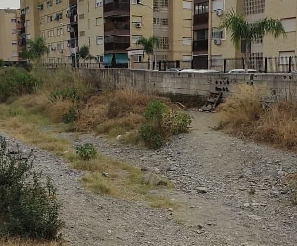 IU valora el paso peatonal sobre Río Seco: «mejor que nada, pero insatisfactorio»