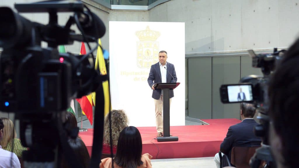 El presidente de Diputación anuncia un Plan de Inversiones histórico para revitalizar un centenar de anejos de la provincia
