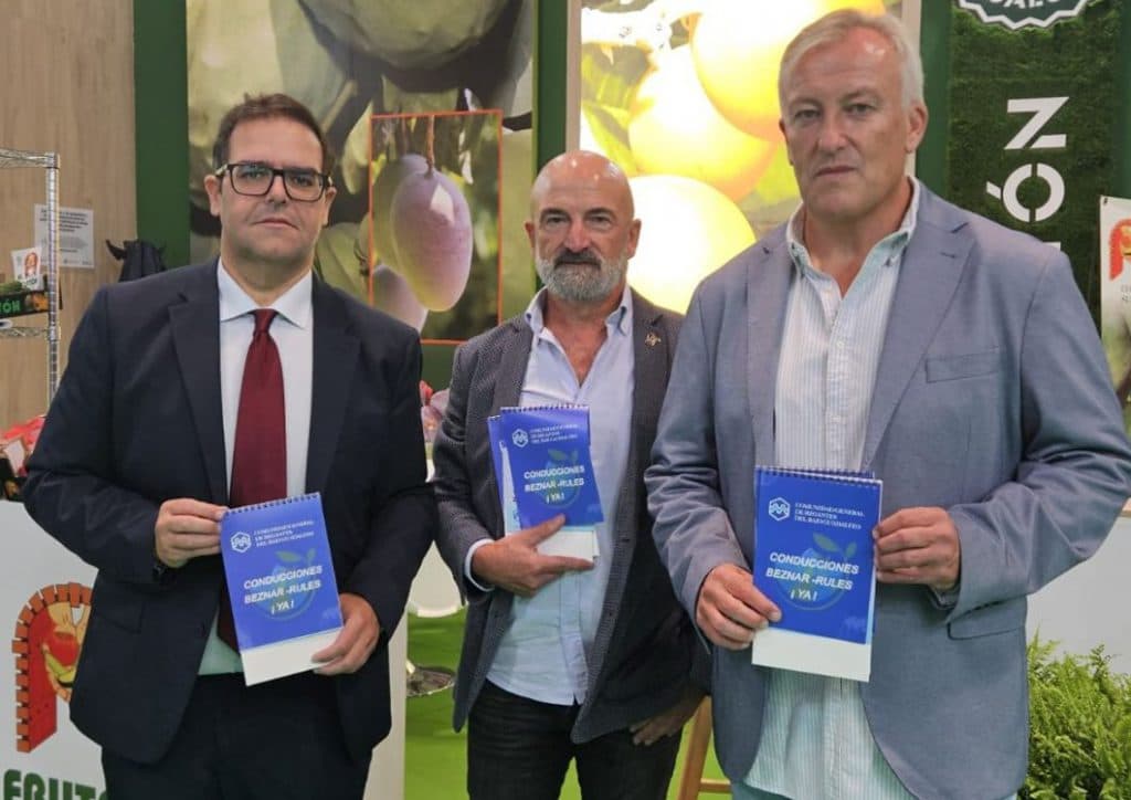 Mancomunidad muestra su apoyo al sector hortofrutícola de la Costa Tropical en Fruit Attraction