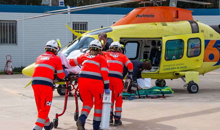 Un fallecido y una herida tras la salida de vía de un turismo en la A-44, en Iznalloz