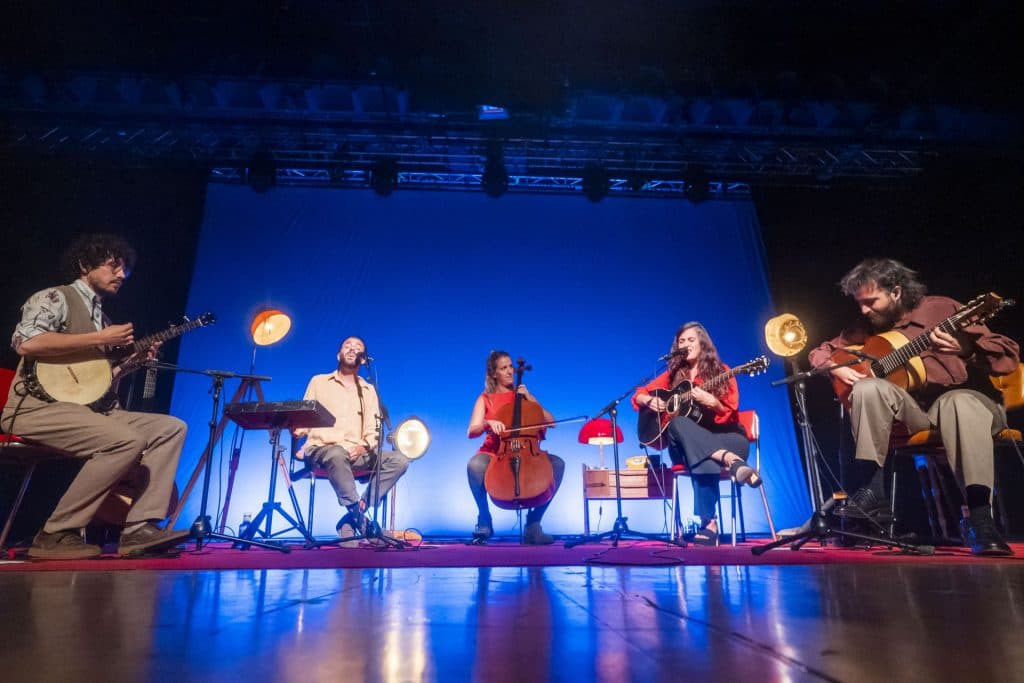 Sílvia Pérez Cruz y Salvador Sobral: delicadeza, humor y amistad en 1001 Músicas – CaixaBank