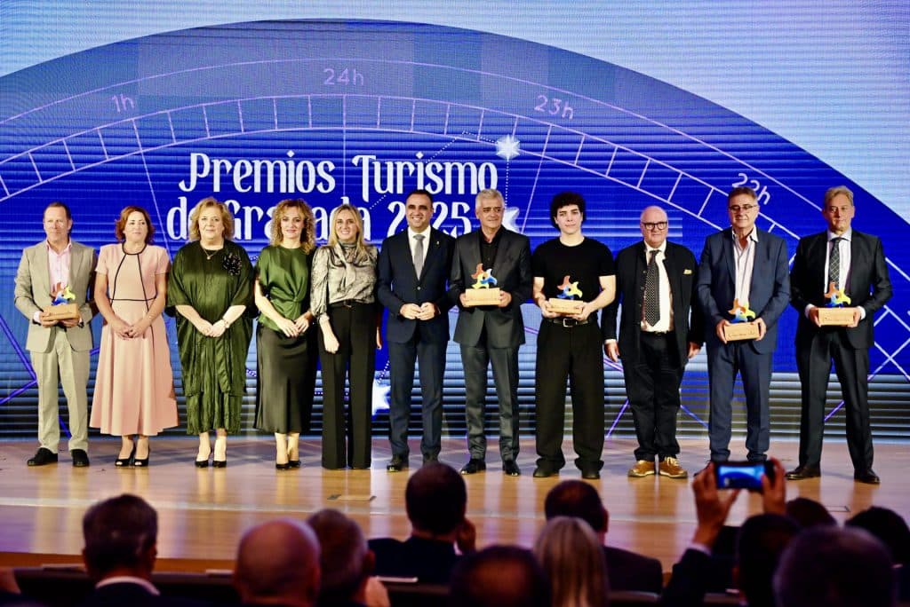 ‘La sociedad de la nieve’, ‘Andalucía Directo’, el Camping Don Cactus, el Ayuntamiento de Castril y la Asociación de Cuevas de Andalucía, Premios Turismo de Granada 2025