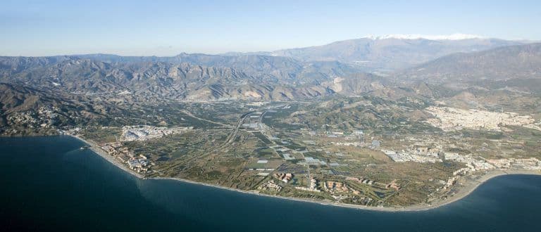 Medio ambiente organiza una nueva ruta para conocer las acequias de Salobreña y su importancia en la conservación de la Biodiversidad
