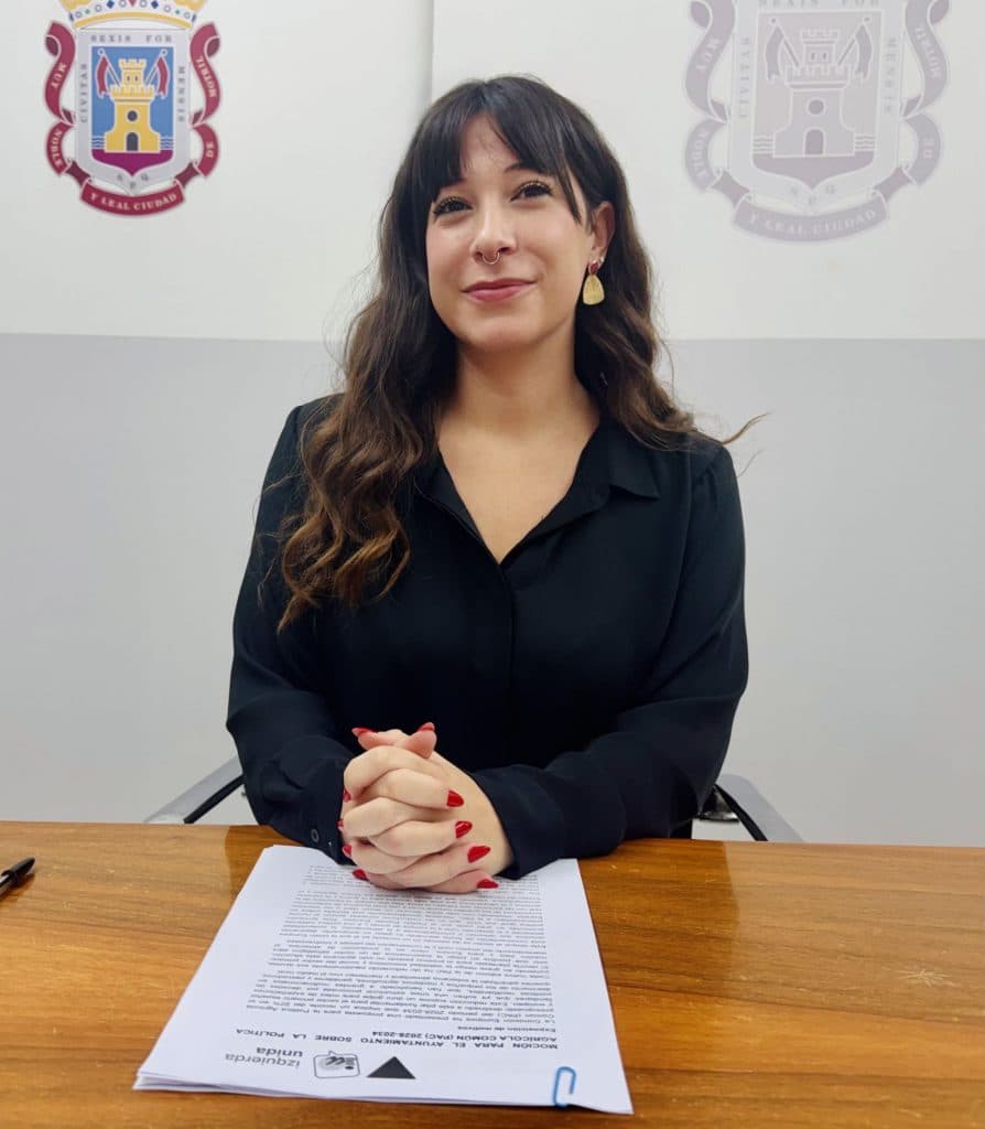IU Motril presenta moción para la reforma integral de la plaza junto al IES Julio Rodríguez