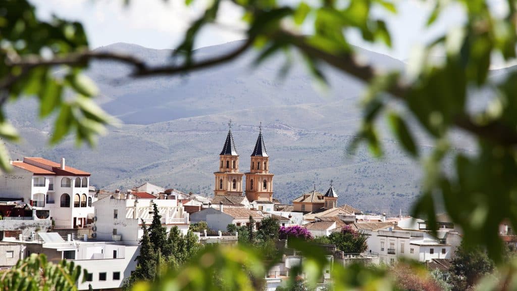 Habitantes de 72 nacionalidades convierten a Órgiva en uno de los núcleos más multiculturales