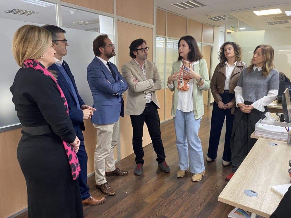 La Junta renueva la unidad de atención sociolaboral para mujeres víctimas de violencia de género en la provincia de Granada